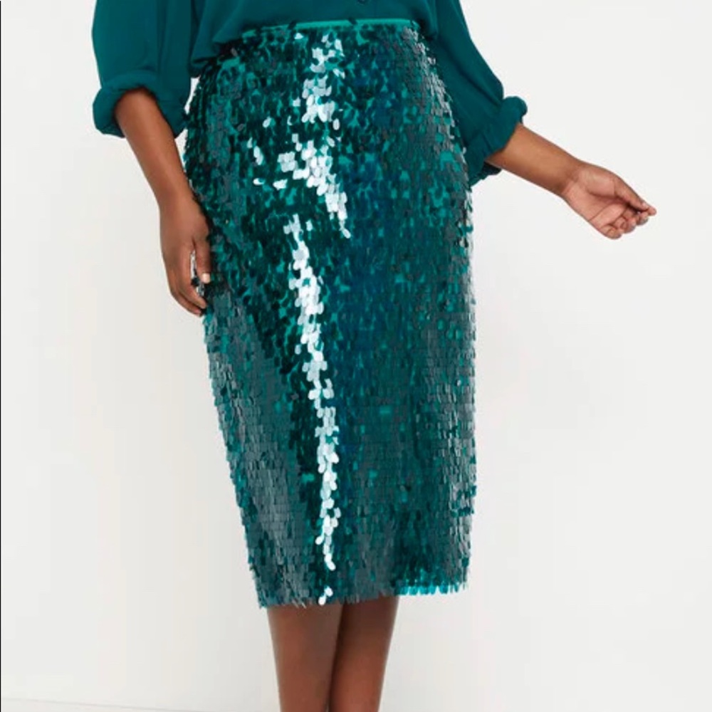 Green sequin , Eloquii pencil skirt, size 20. Worn once. No missing sequins ☺️